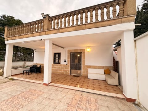 Property building, Patio