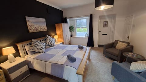 Bed, Bedroom, wardrobe