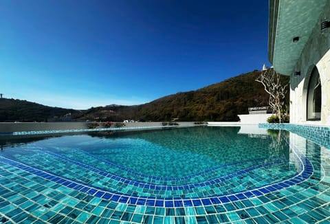 Balcony/Terrace, Swimming pool, Swimming pool