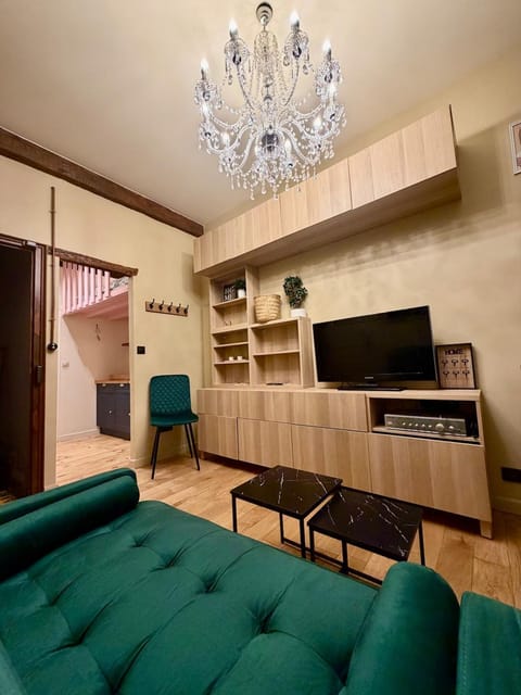 Communal lounge/ TV room, Living room, Seating area