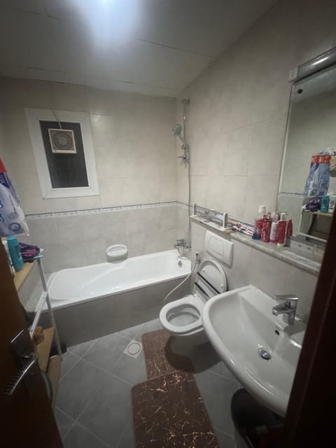 Private room only for girls Bed and Breakfast in Al Sharjah