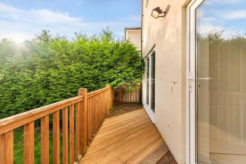 Spring, Day, Garden, View (from property/room), Balcony/Terrace, Garden view