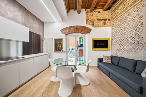 Balcony/Terrace, Living room, Seating area, Dining area
