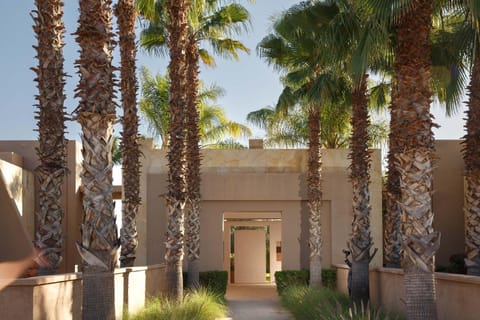 Property building, Facade/entrance, Off site, Garden