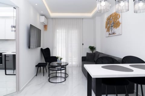 TV and multimedia, Balcony/Terrace, Living room, Seating area, Dining area, heating, air conditioner