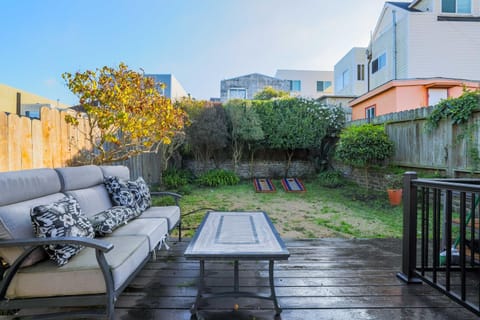 Garden, Balcony/Terrace