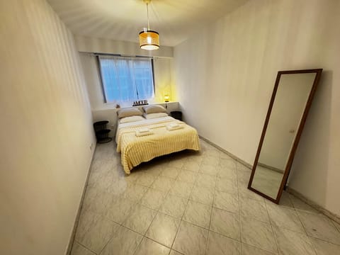 Le Saint Michel - MENTON#MONACO - 6 PERSONS - Parking- bord de mer Apartment in Menton