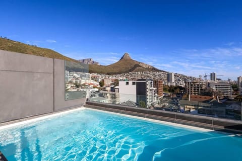 A Pause Between Adventures Apartment in Sea Point