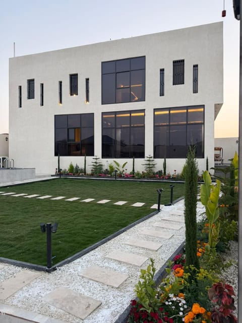 Property building, Garden, Garden, Garden view