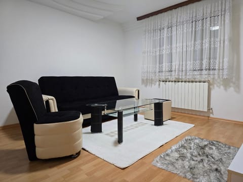 Teo FAMILY APARTMENT TUZLA Apartment in Federation of Bosnia and Herzegovina