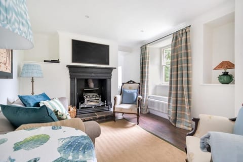 Idyllic Waterside Cottage in Mid Devon House in Taunton Deane