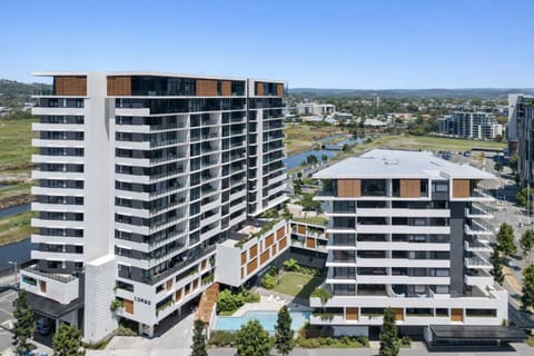 Property building, Street view