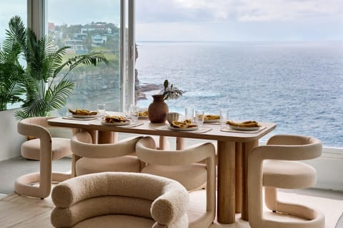 View (from property/room), Dining area, Sea view