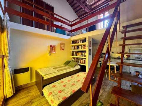 Bed, Library, Living room, Photo of the whole room, Entertainment, kitchen