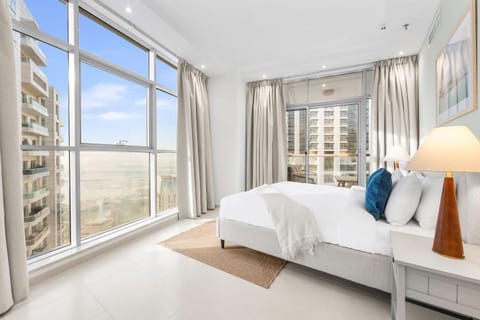 Free housekeeping visits during your stay - StayShort - 2 Bed in Marina that Sleeps 2 with a City View Apartment in Dubai