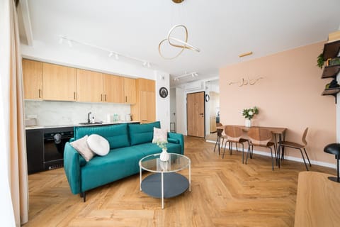 Kitchen or kitchenette, Living room, Seating area, Dining area