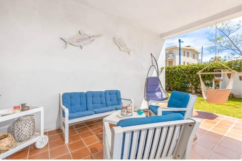Patio, Garden, Dining area
