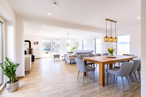 Living room, Seating area, Dining area