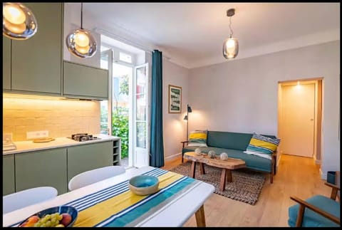 Kitchen or kitchenette, Living room, Dining area