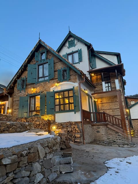 Property building, Winter