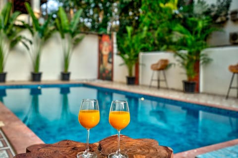 Food and drinks, Swimming pool