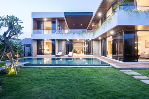 Property building, Garden, Garden view, Garden view, Swimming pool