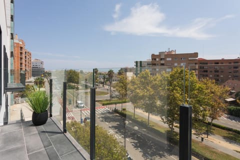 Balcony/Terrace, City view