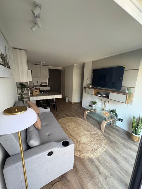 Communal lounge/ TV room, TV and multimedia, Living room, Evening entertainment