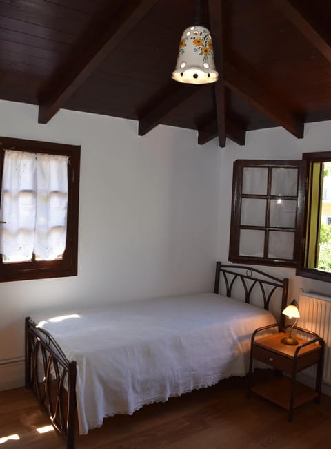 Nea Makri Maisonette Near Beaches by MPS House in East Attica Regional Unit, Greece