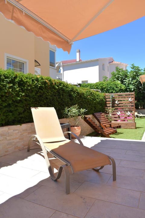 Garden, Seating area