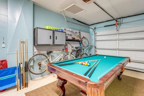 Steps to Sand Clearwater Family Home with Game Room House in Clearwater Beach