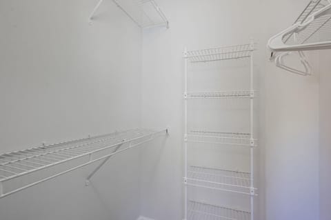 Contemporary Comfort at 502 Apartment in Jeffersontown