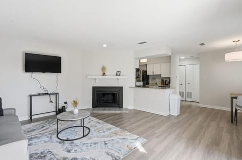 Modern 1BR Relax & Unwind Apartment in Jeffersontown