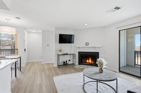 Modern Comfort at The Taylor Apartment in Jeffersontown