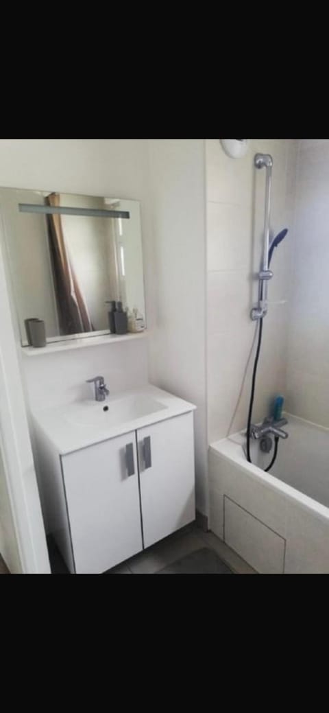 Chambre avec vue panoramique Vacation rental in Île-de-France