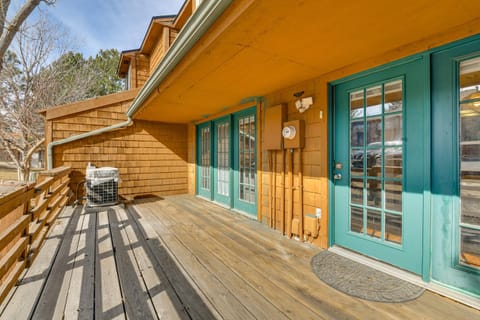 Extended Stay in Denver Area! Pet-Friendly Retreat House in Aurora