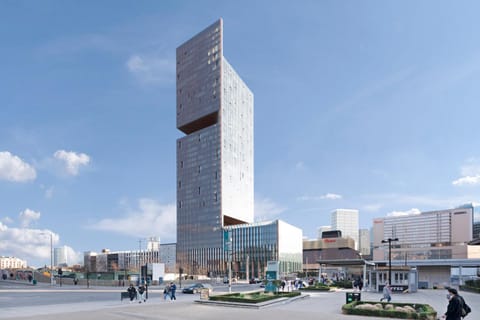 Property building, Day, City view, Location