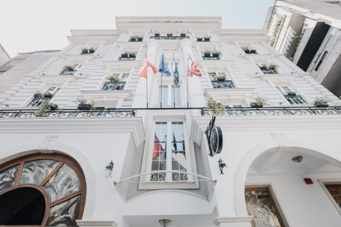 Property building, Facade/entrance, Decorative detail