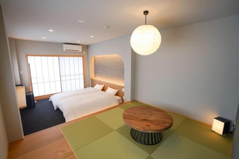 Bed, Living room, Photo of the whole room