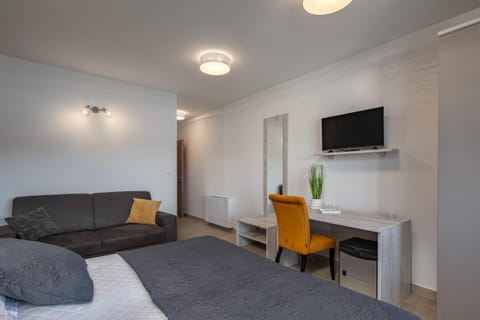 TV and multimedia, Bedroom