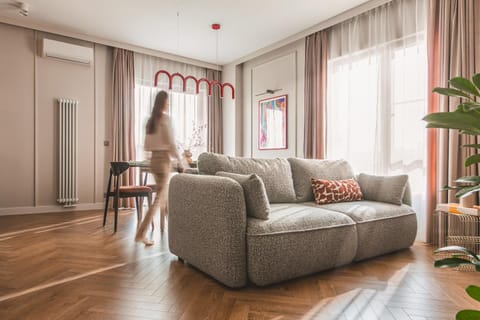 Kitchen or kitchenette, Living room, Seating area