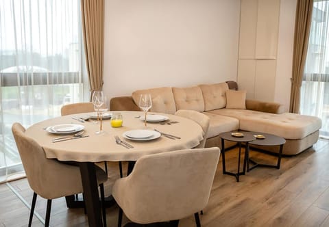 Living room, Seating area, Dining area