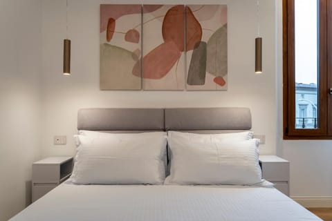 Bathroom, Living room, Bedroom