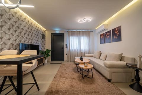 Serenity Apartment in Volos