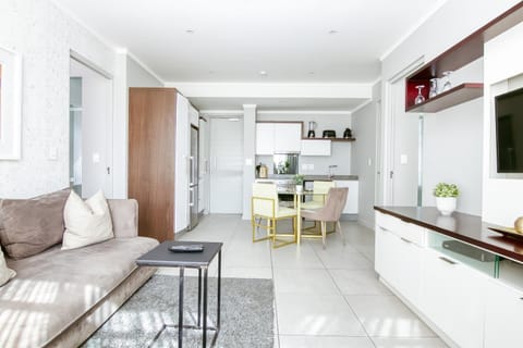 Living room, Dining area, kitchen