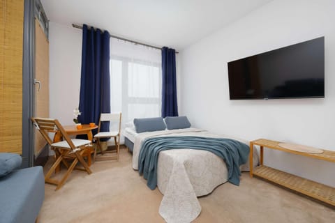 Bed, Photo of the whole room, Seating area