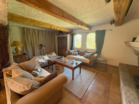 VILLA de la ROCHE Villa in Le Beausset