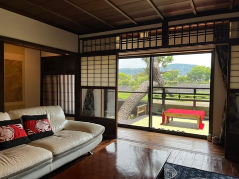 Natural landscape, Balcony/Terrace, Living room, Mountain view