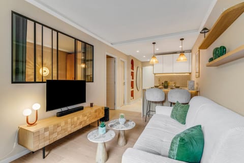 Communal lounge/ TV room, Seating area