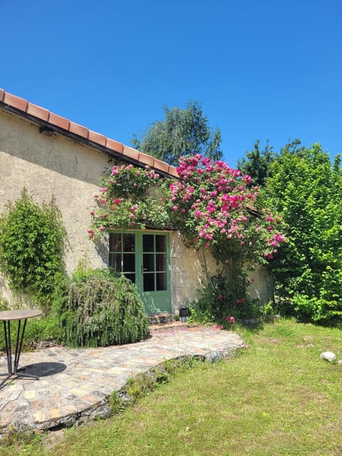 Patio, Facade/entrance, Garden, Seating area
